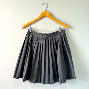 Dazy Grey Pleated Mini Skirt size Large